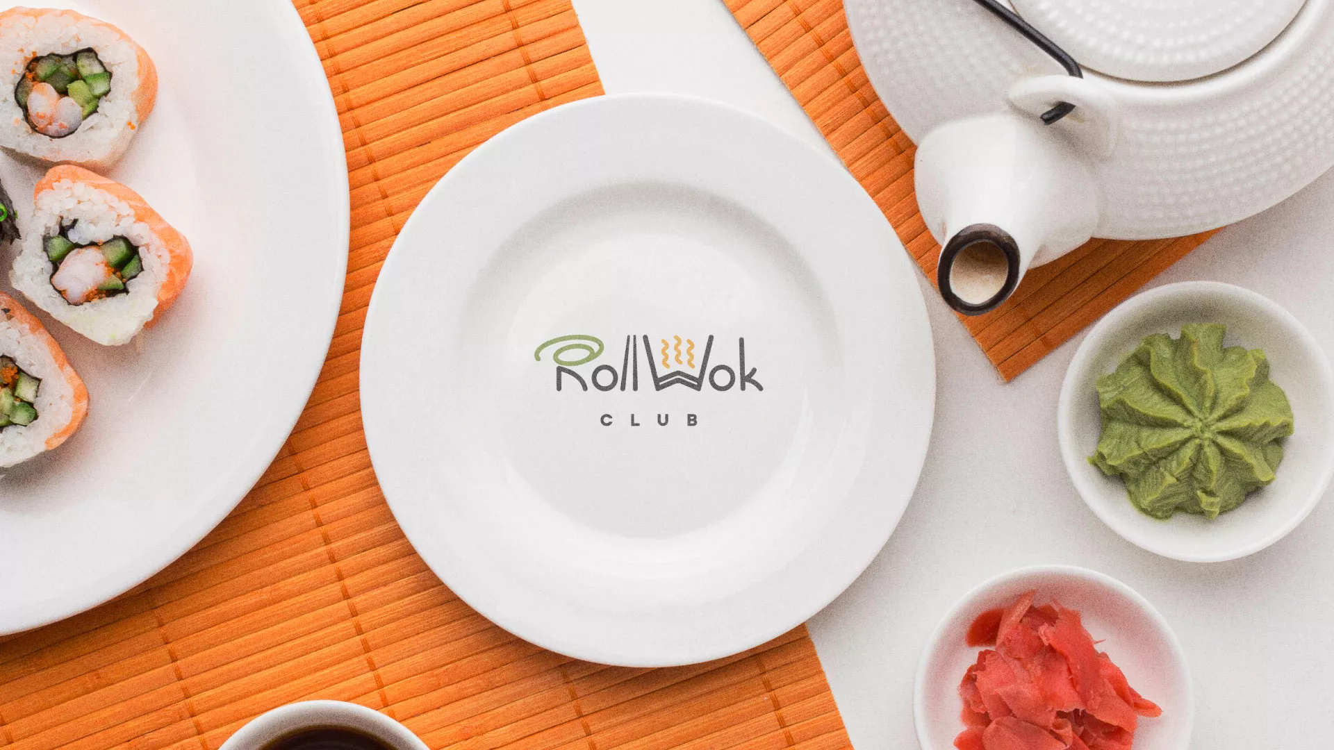 Разработка логотипа и фирменного стиля суши-бара «Roll Wok Club» в Сергиевом Посаде